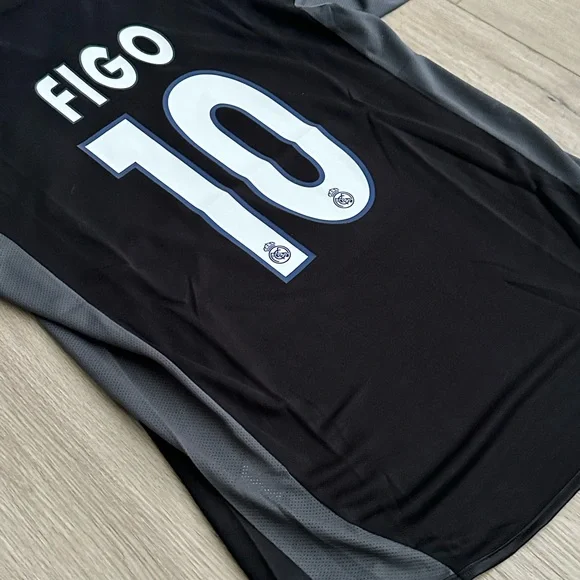 Real Madrid Luis Figo Retro Jersey Black - Picture 5 of 5